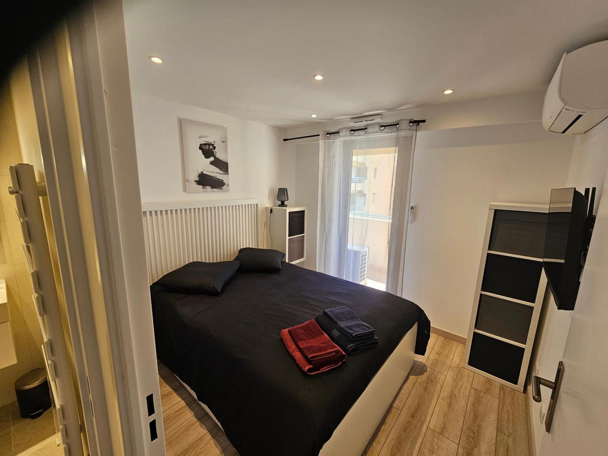 Beautiful 1 Bedroom Flat Nizza Exterior foto