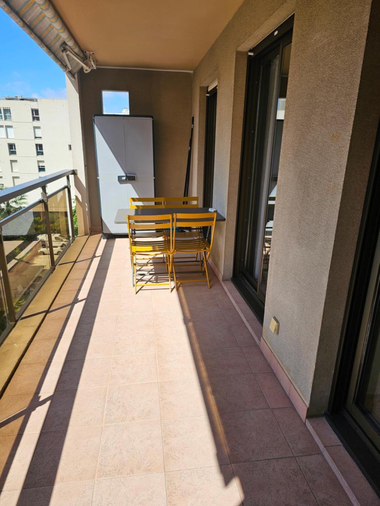 Beautiful 1 Bedroom Flat Nizza Exterior foto